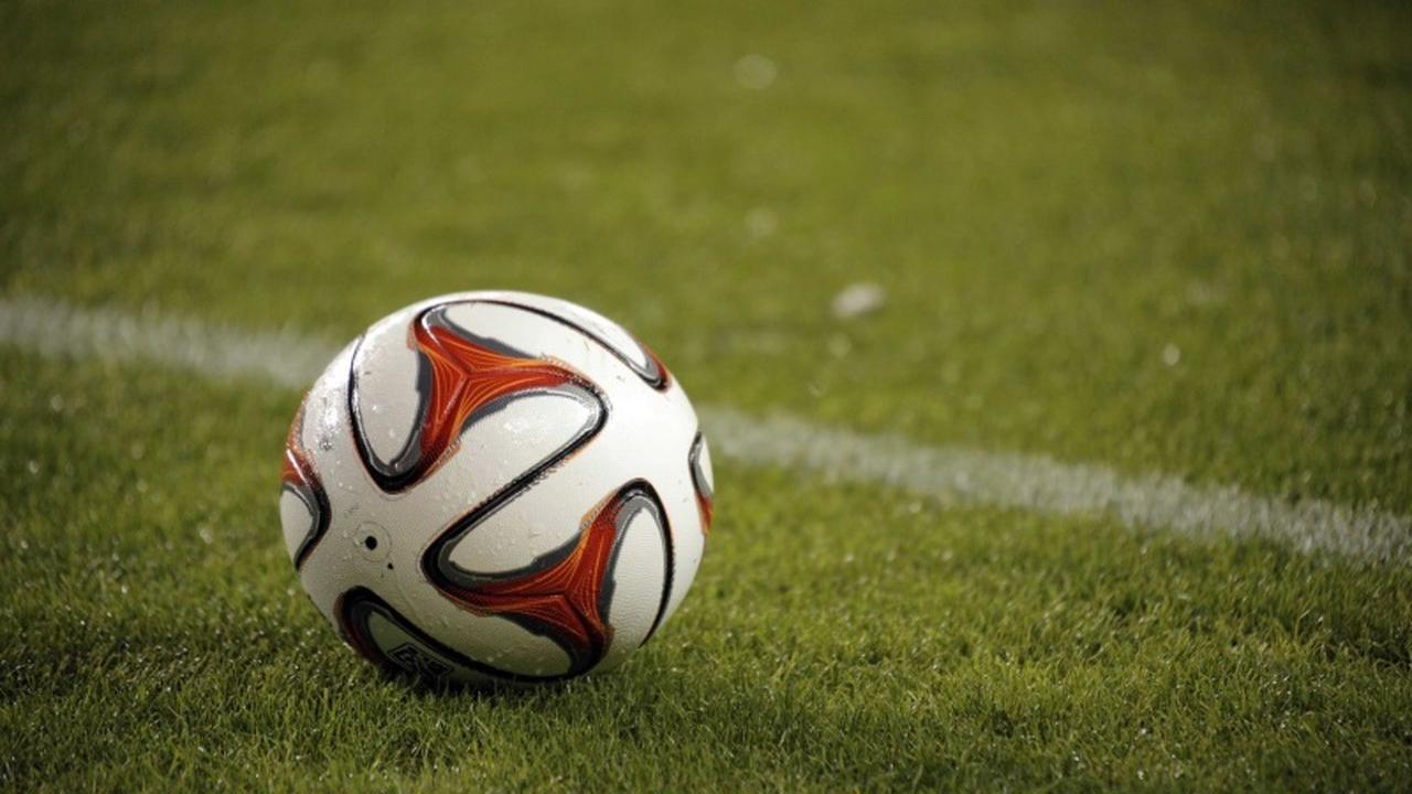 Bez dresu - M. Lešický a Vladimír Koník - Futbalová Niké liga, Európske pohárové súťaže