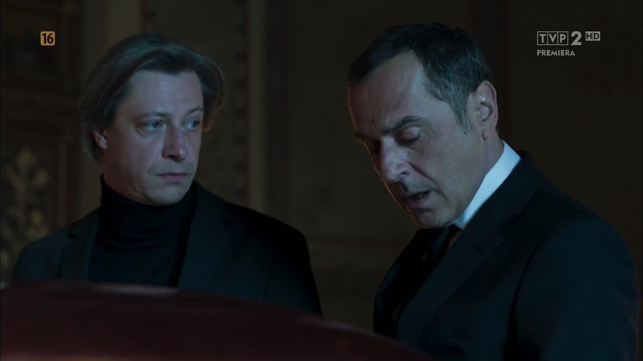 McMafia (TV seriál)
							(festivalový název)
