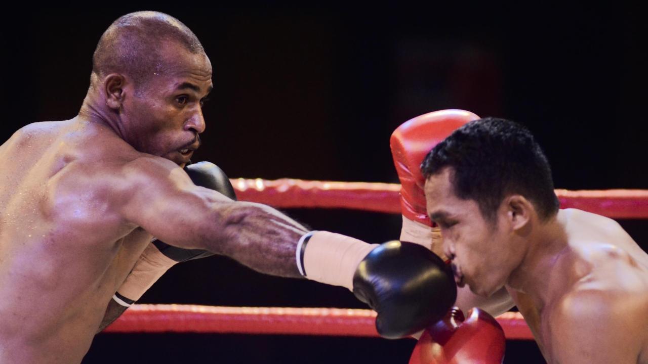 Box:: Tony Pep - Floyd Mayweather Jr 1998