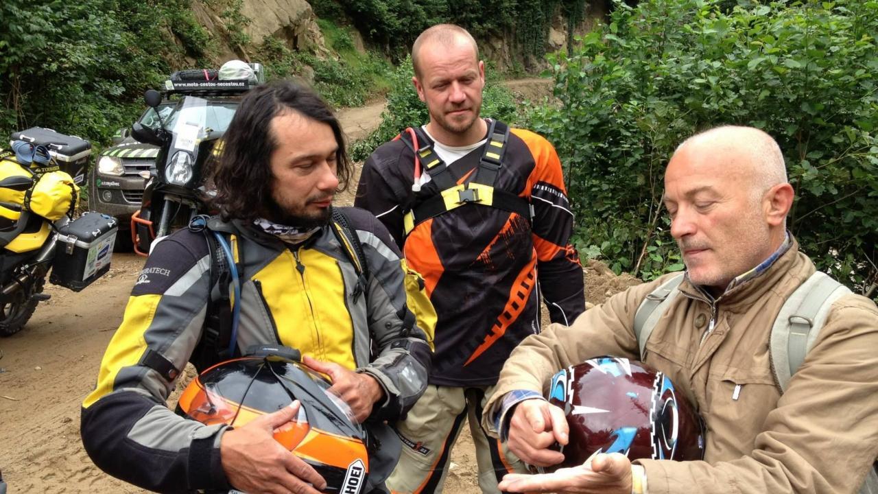 Moto(s)poušť aneb Moto cestou necestou / 28.05.2025, 23:09