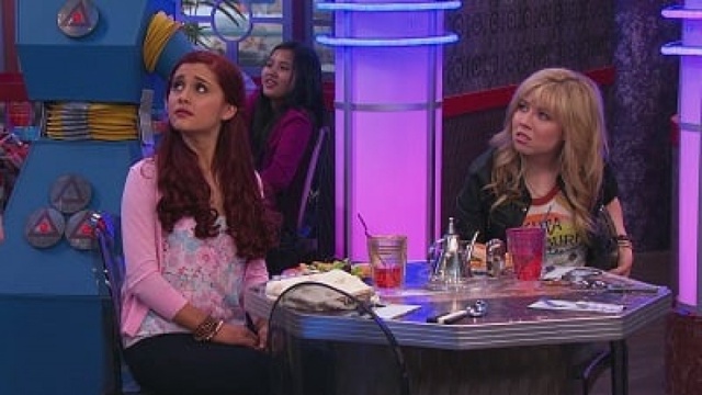 "Sam & Cat" - S01E09
